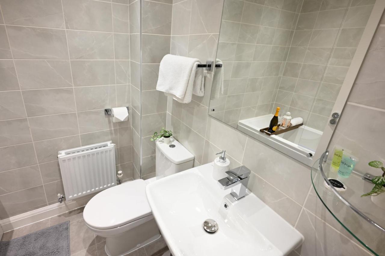 Apartament Luxury 4 Bed House With Gated Parking In The Heart Of Birmingham! Zewnętrze zdjęcie